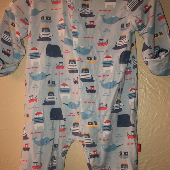 Magnetic Me baby romper - Picture 3 of 4